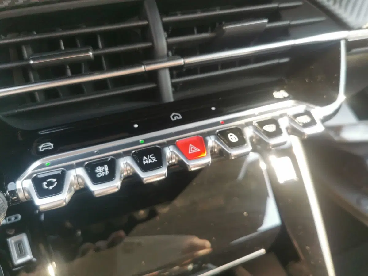 Peugeot 2008 usata a Taranto (12)