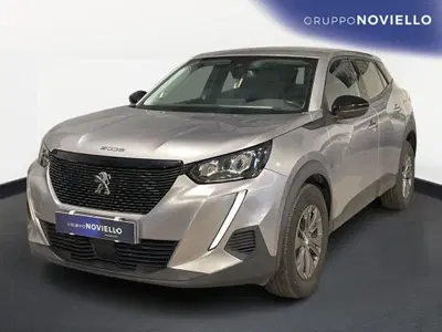 Peugeot 2008 PureTech 130 S&S Active Pack del 2022 usata a Battipaglia
