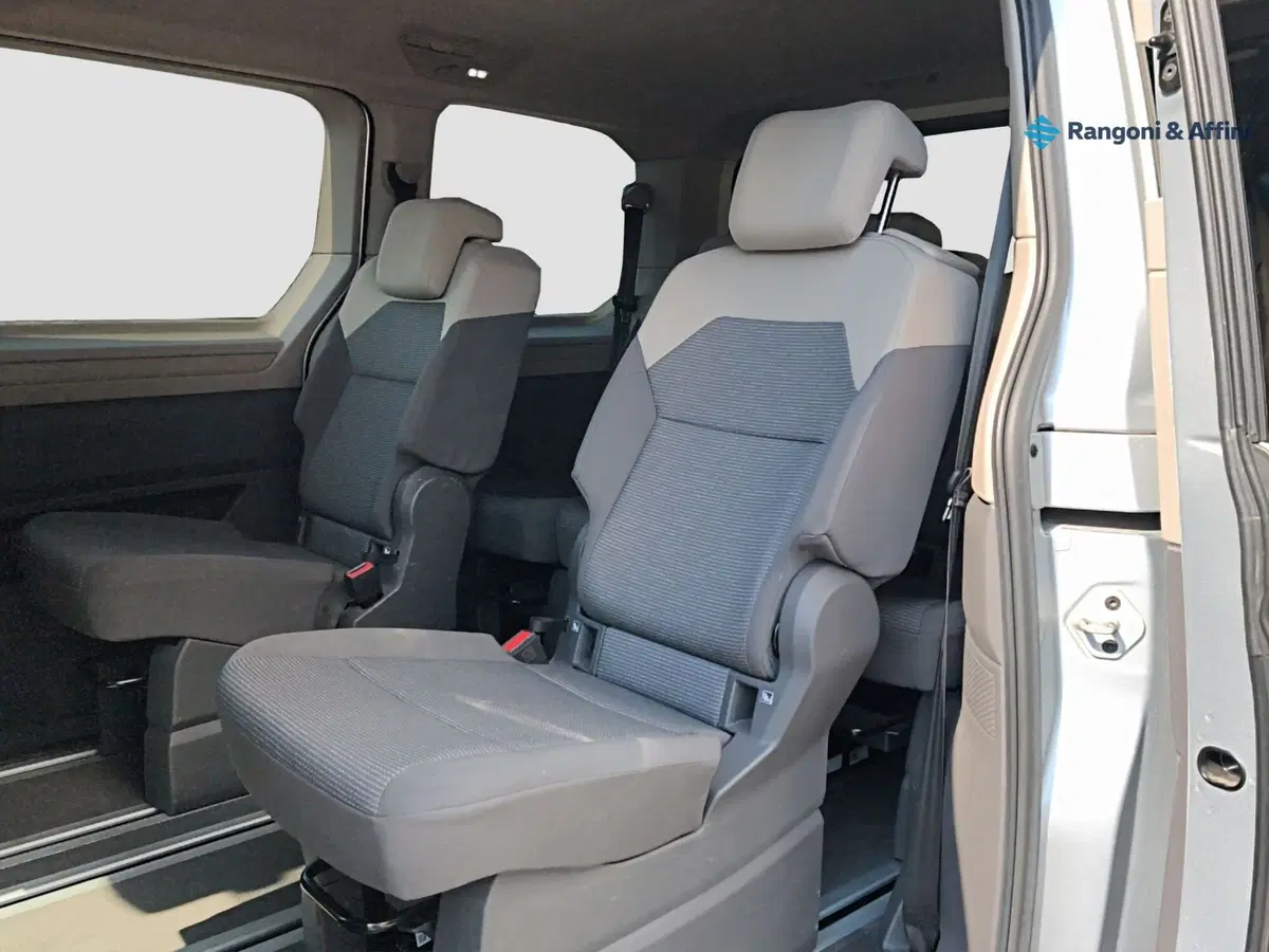 Volkswagen Multivan usata a Brescia (11)