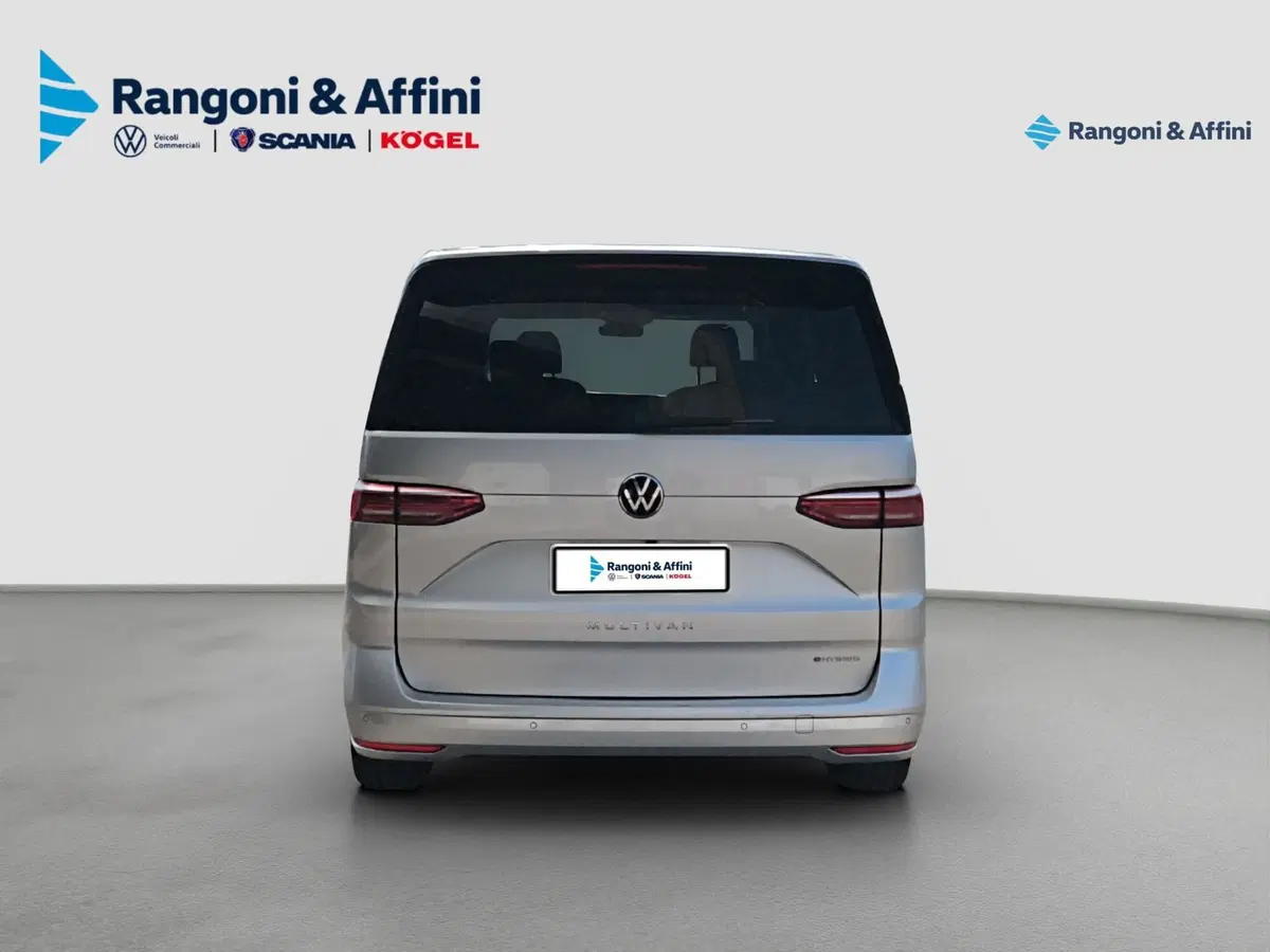 Volkswagen Multivan usata a Brescia (5)