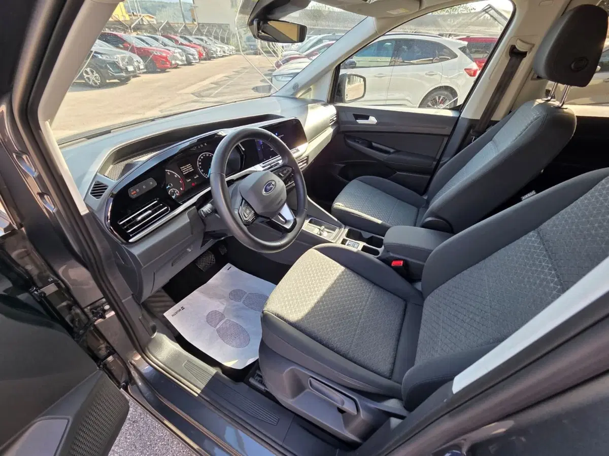 Ford Tourneo Connect usata a Belluno (12)