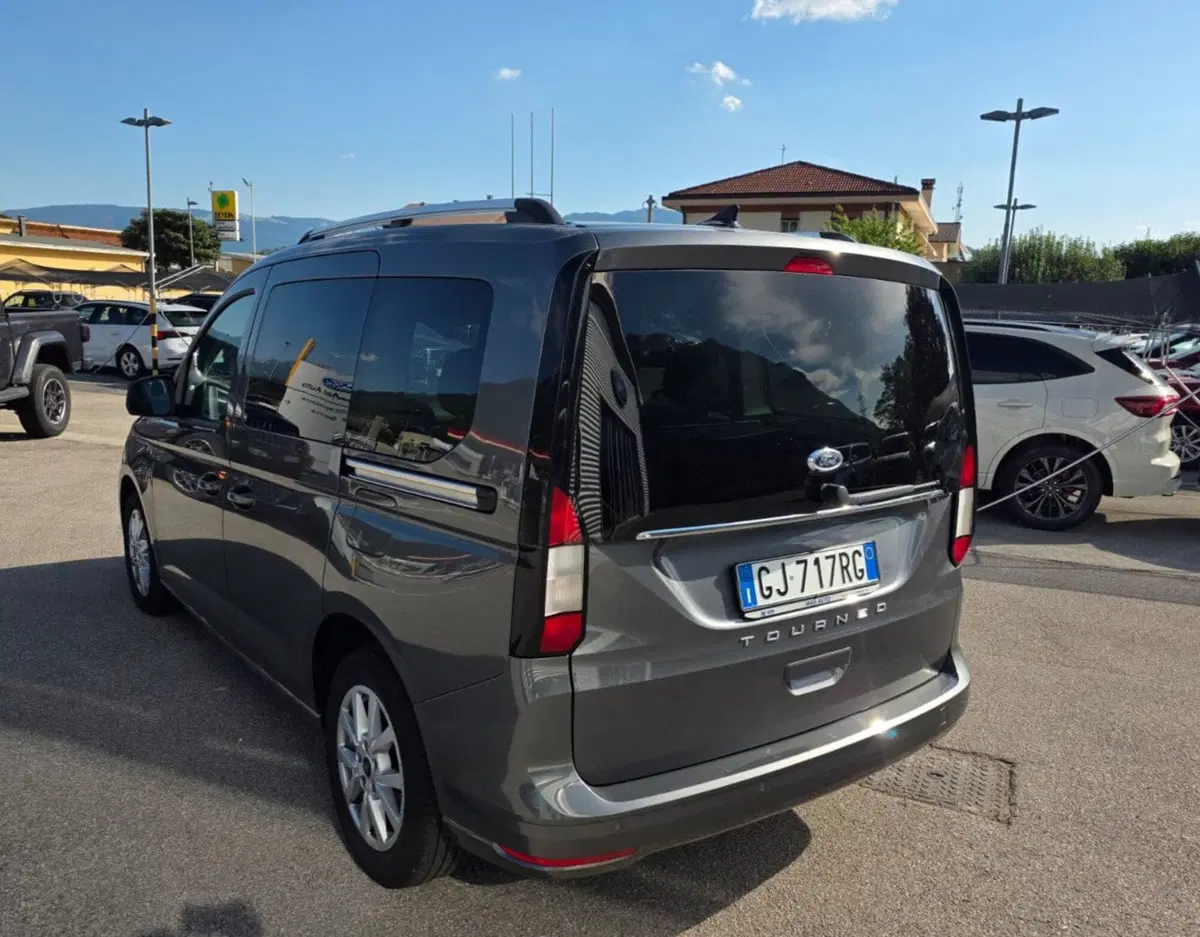 Ford Tourneo Connect usata a Belluno (4)