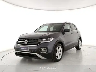 Volkswagen T-Cross 1.0 TSI 110 CV DSG Advanced del 2023 usata a Torre Annunziata
