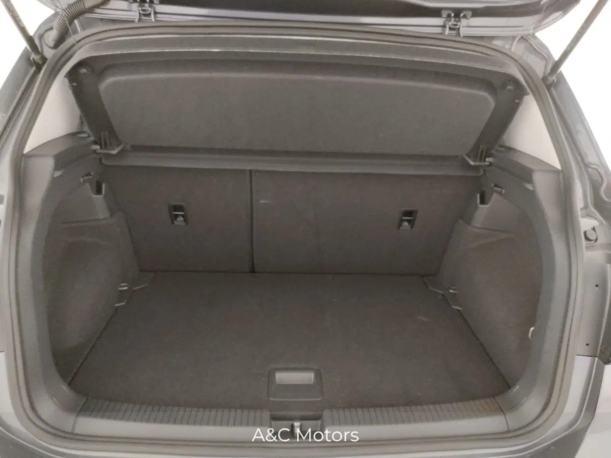 Volkswagen T-Cross usata a Napoli (15)