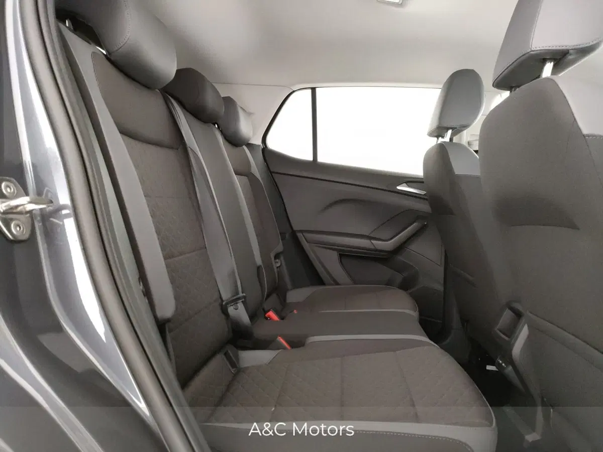 Volkswagen T-Cross usata a Napoli (7)