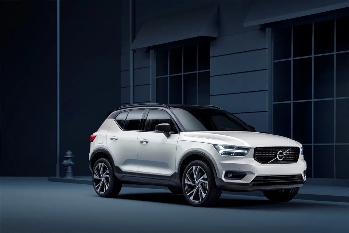 Volvo XC40 usata a Palermo (11)