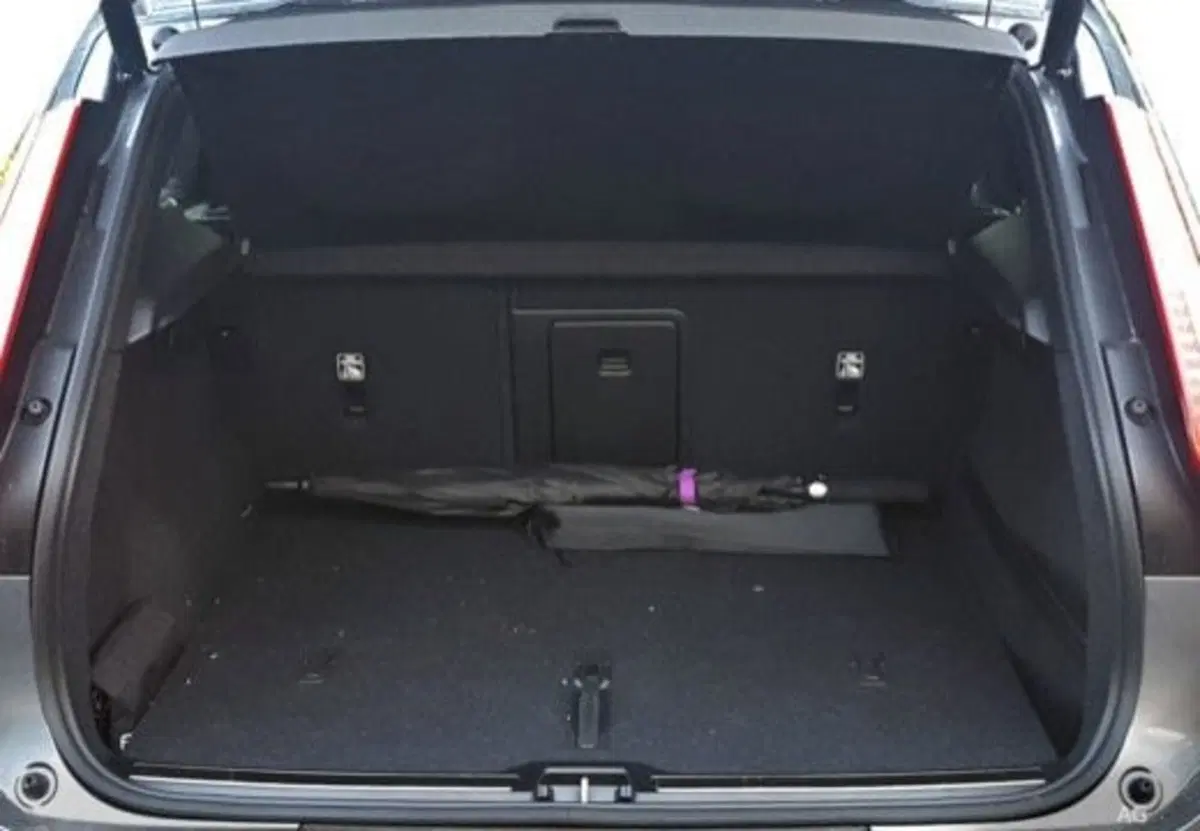 Volvo XC40 usata a Palermo (16)