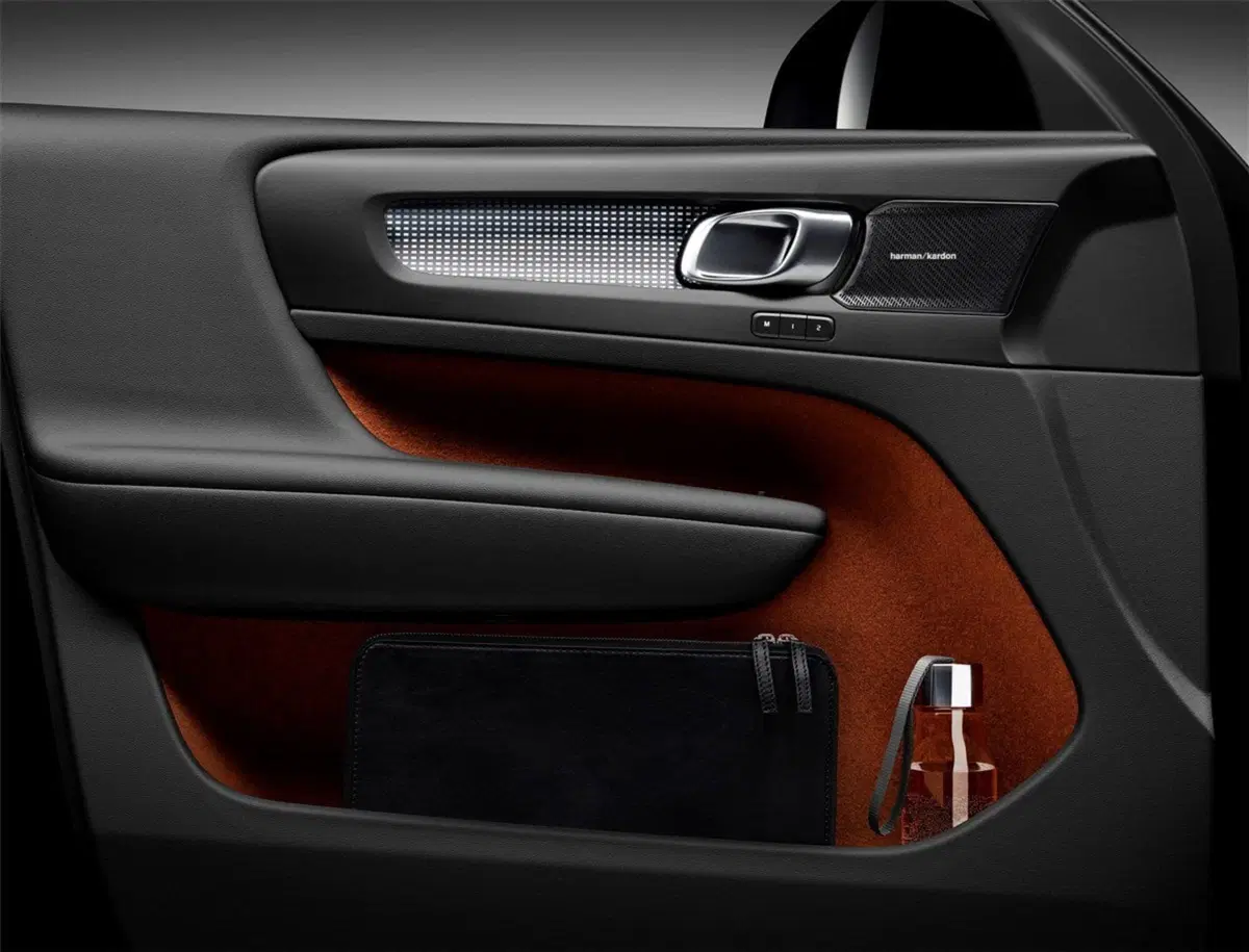 Volvo XC40 usata a Palermo (7)