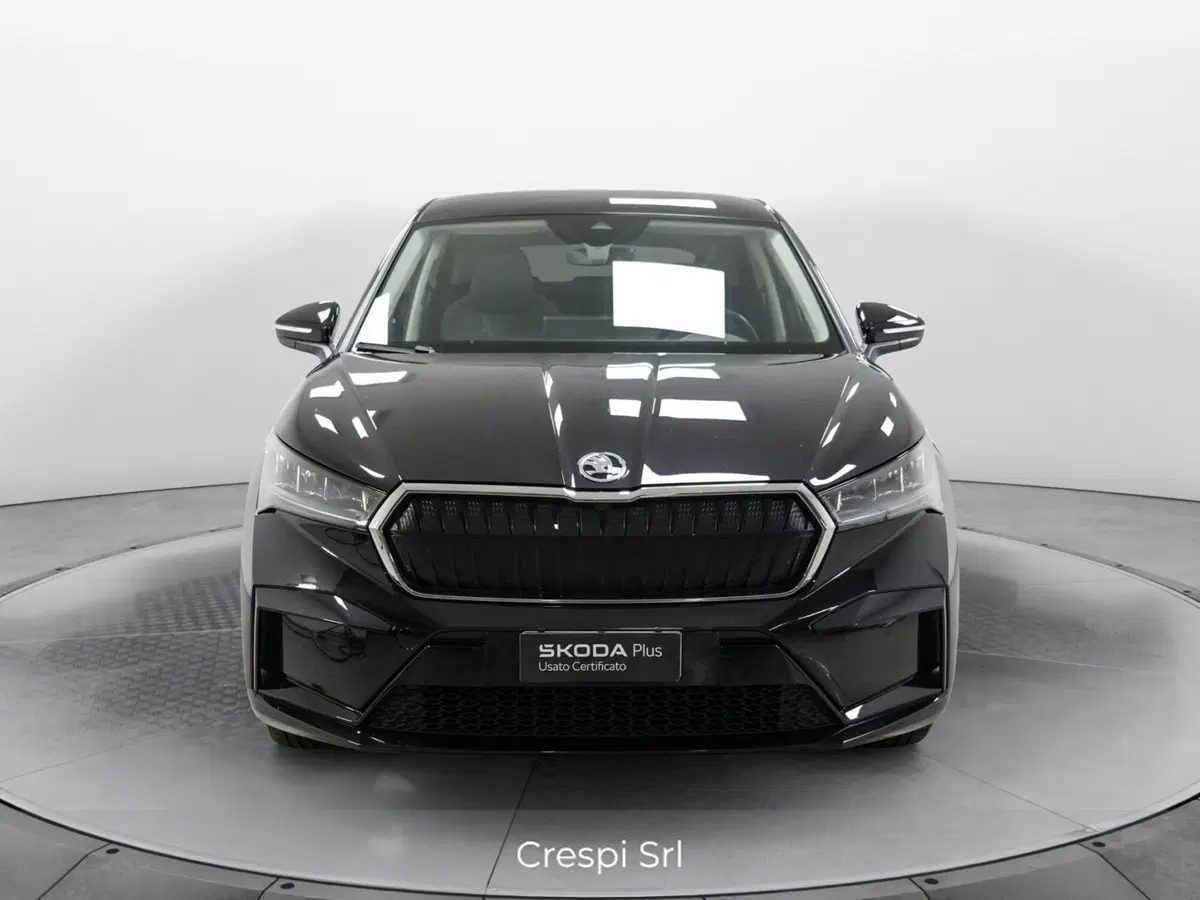 Skoda Enyaq usata a Varese (2)