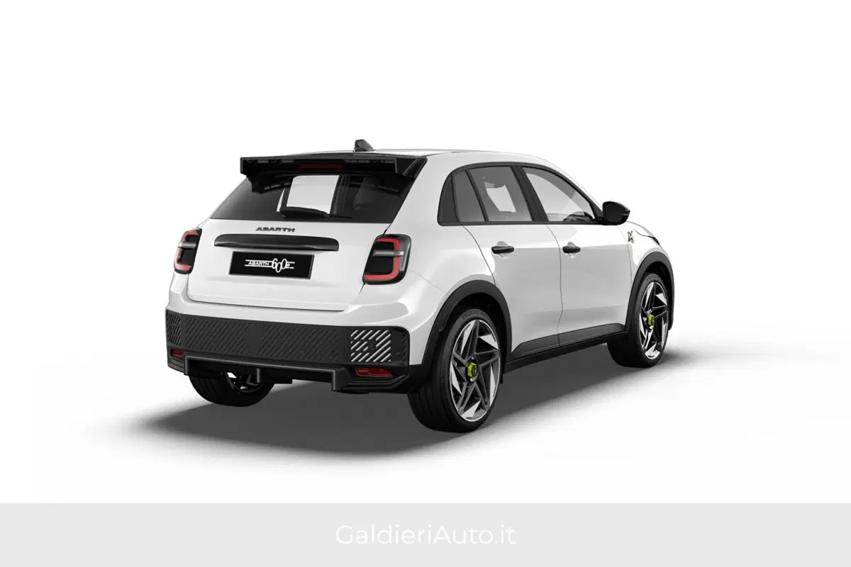 Abarth 600e usata a Salerno (3)