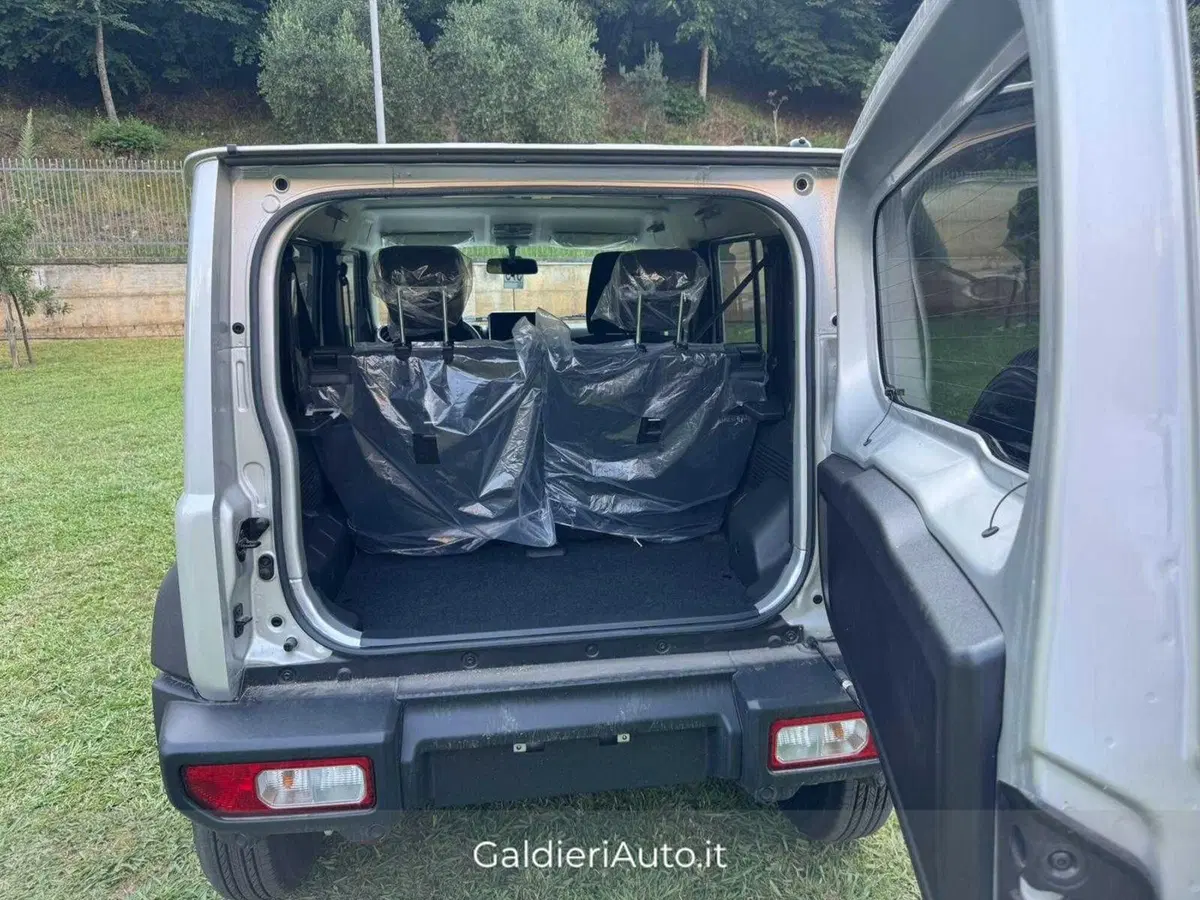 Suzuki Jimny nuova a Salerno (12)