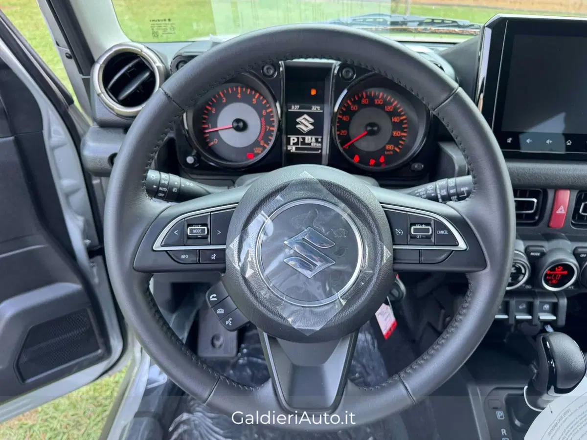 Suzuki Jimny nuova a Salerno (14)
