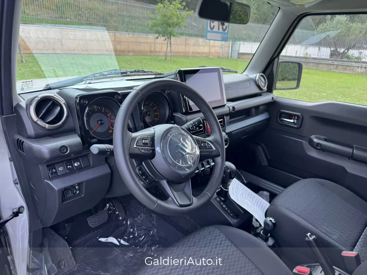 Suzuki Jimny nuova a Salerno (8)