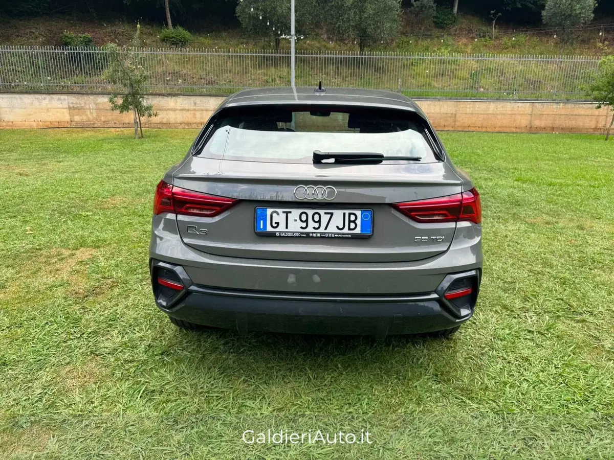 Audi Q3 Sportback usata a Salerno (11)