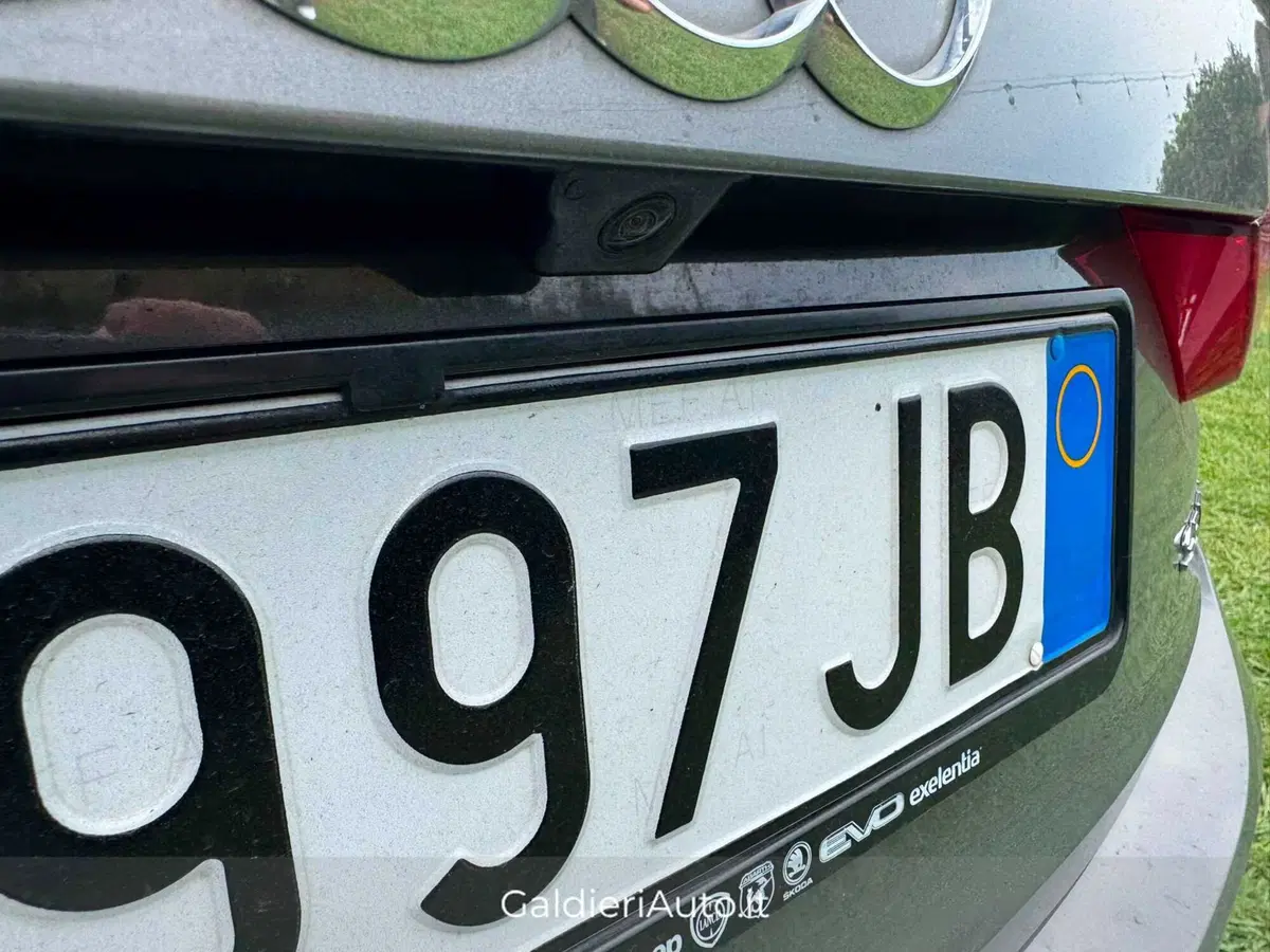 Audi Q3 Sportback usata a Salerno (12)