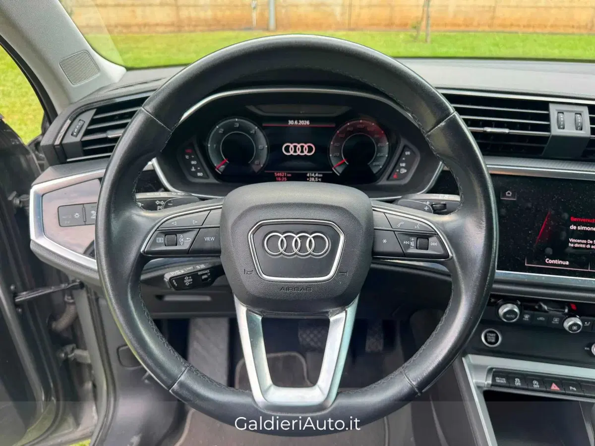 Audi Q3 Sportback usata a Salerno (18)