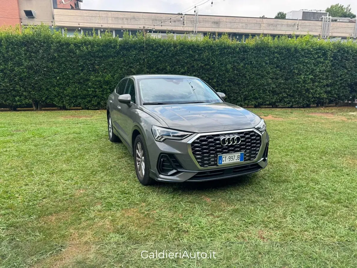 Audi Q3 Sportback usata a Salerno (2)