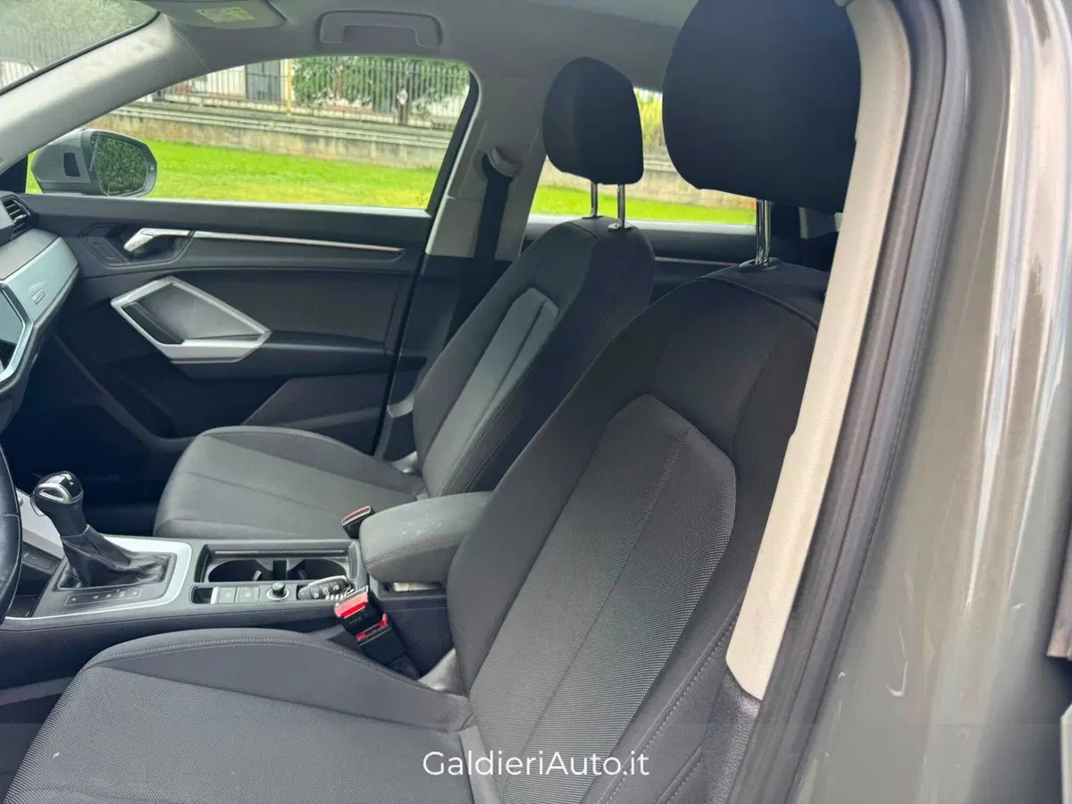 Audi Q3 Sportback usata a Salerno (6)
