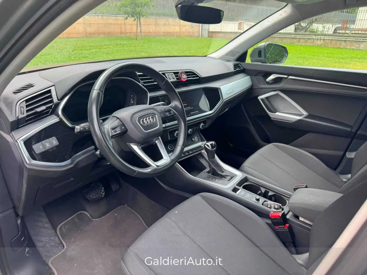 Audi Q3 Sportback usata a Salerno (8)