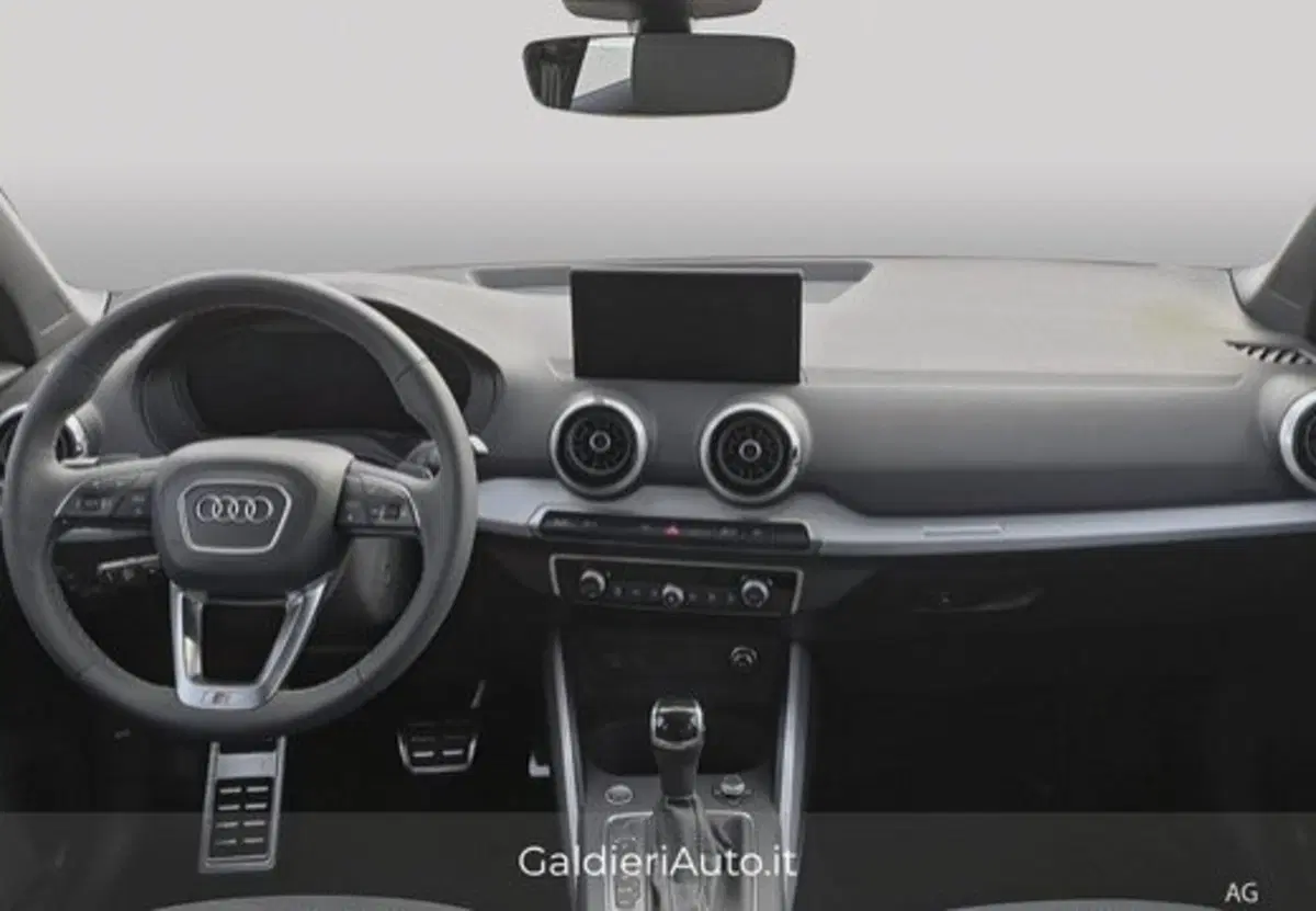 Audi Q2 usata a Salerno (12)