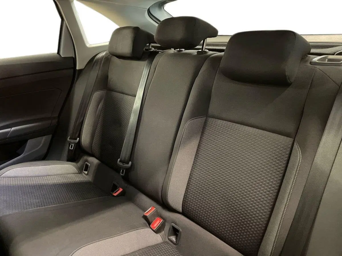 Volkswagen Taigo usata a Prato (12)