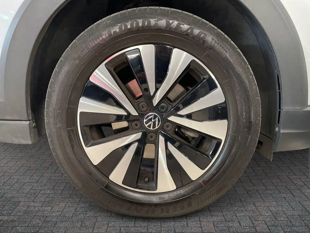 Volkswagen Taigo usata a Prato (6)