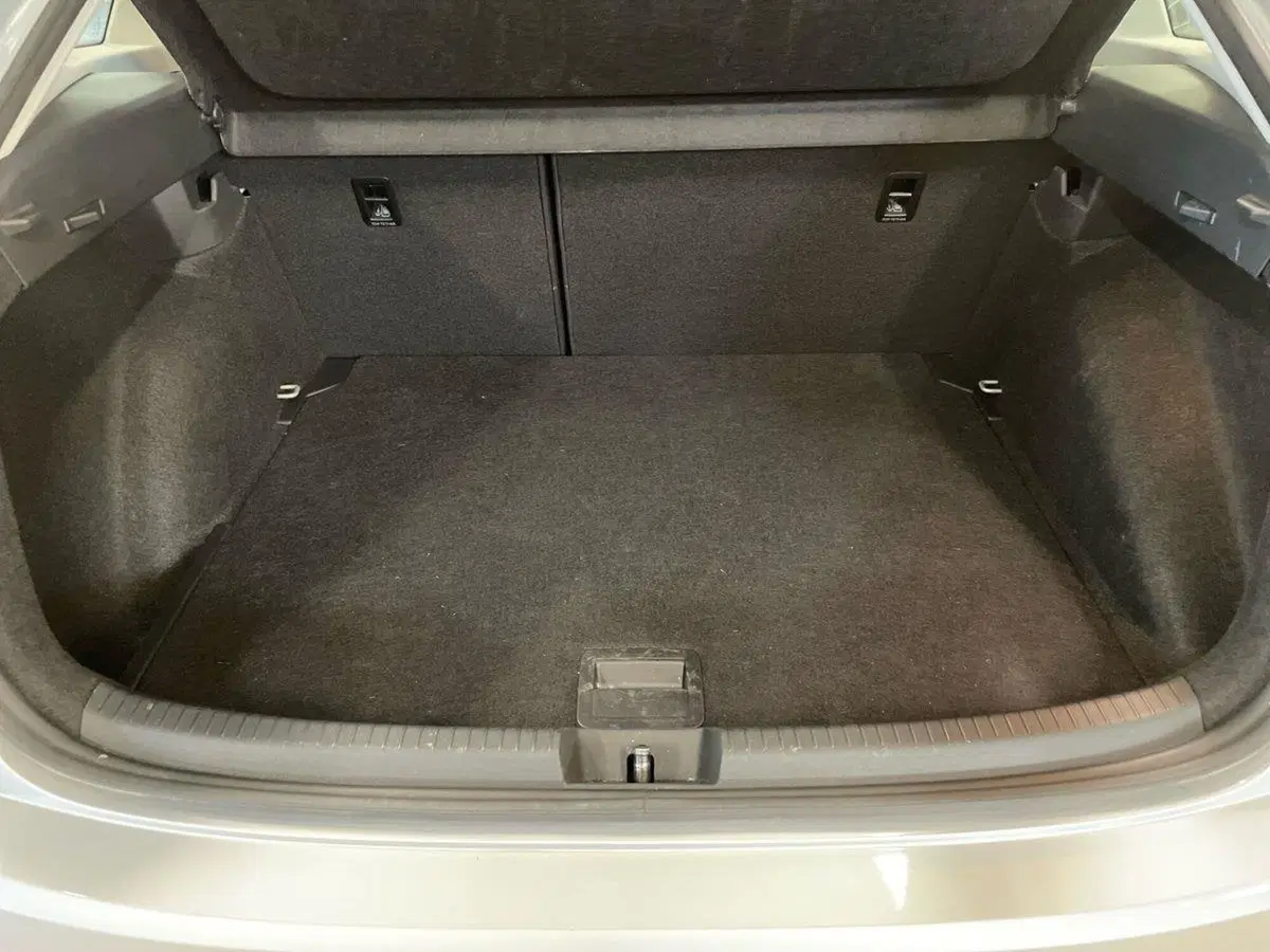Volkswagen Taigo usata a Prato (8)