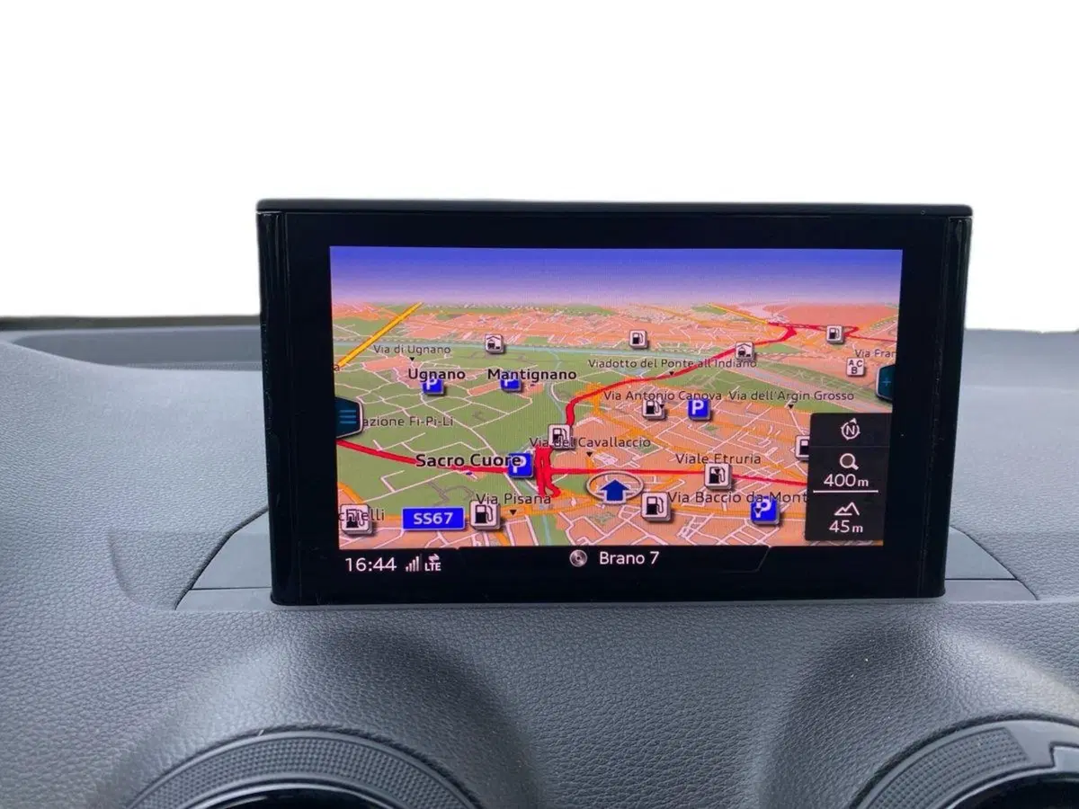 Audi Q2 usata a Firenze (14)
