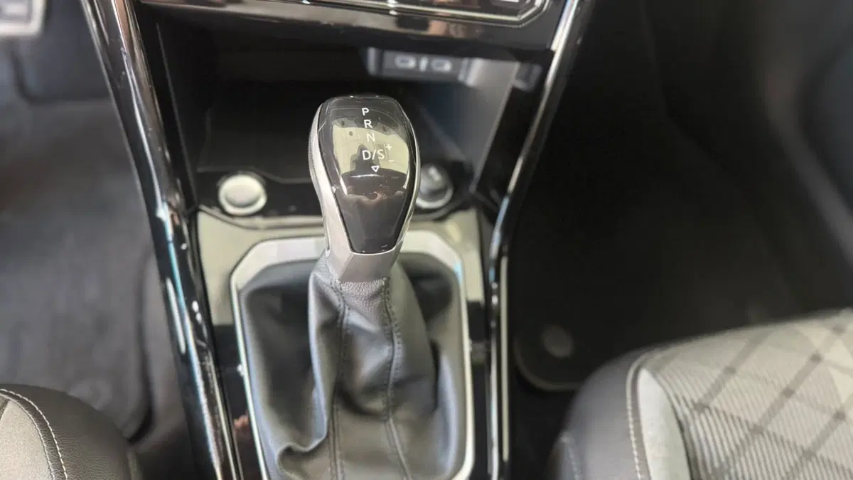 Volkswagen T-Roc usata a L'Aquila (14)