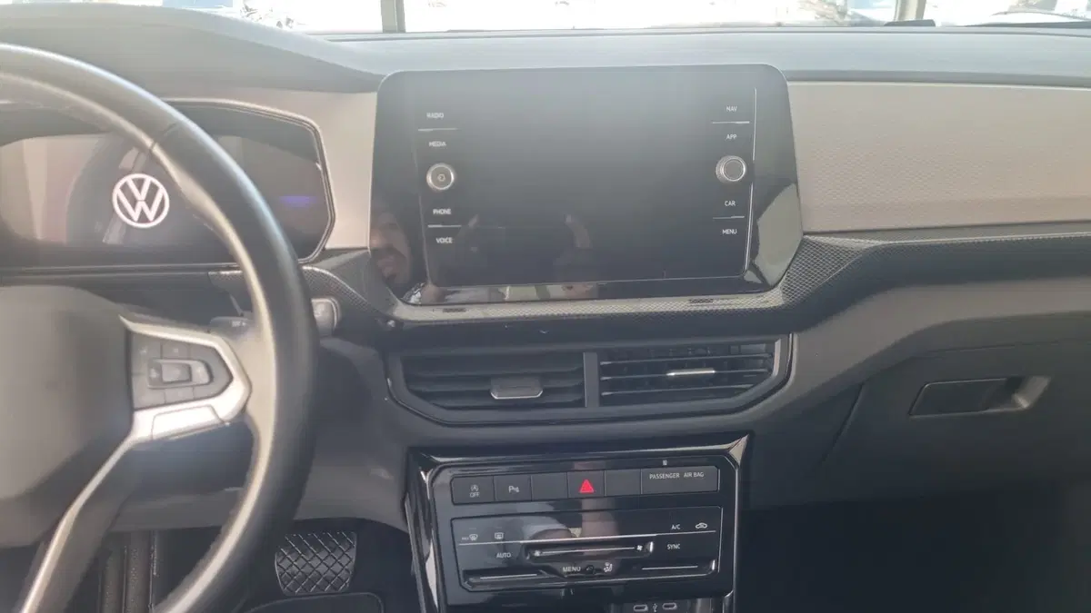 Volkswagen T-Cross usata a L'Aquila (12)