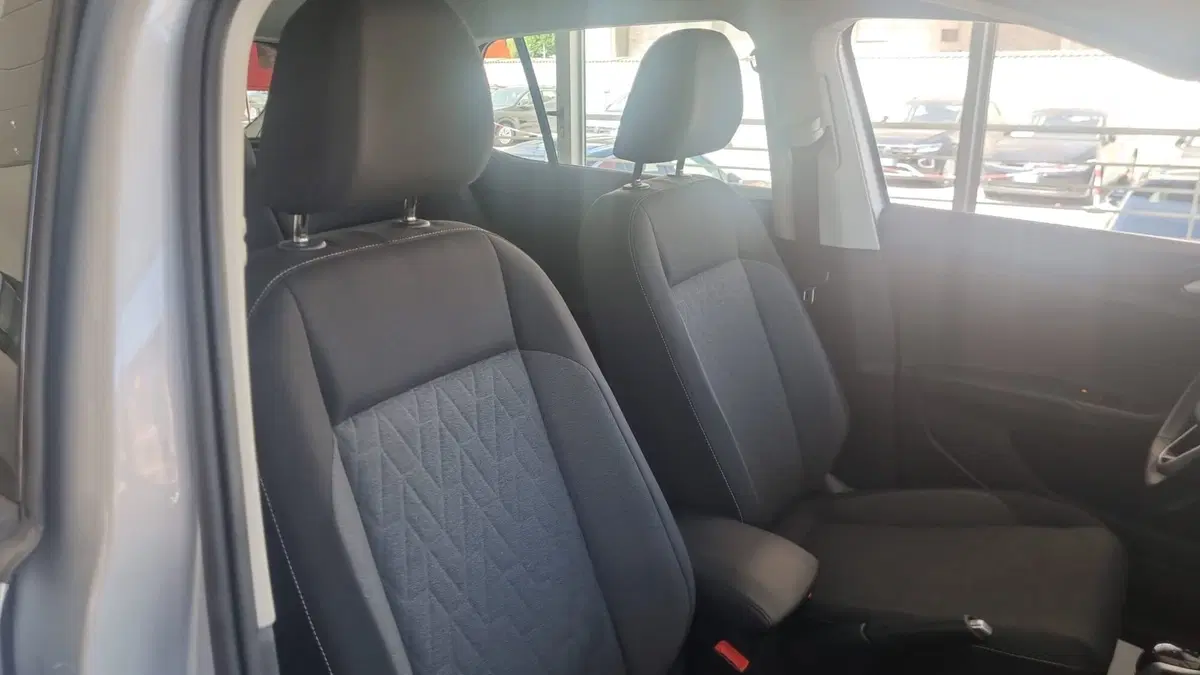 Volkswagen T-Cross usata a L'Aquila (15)