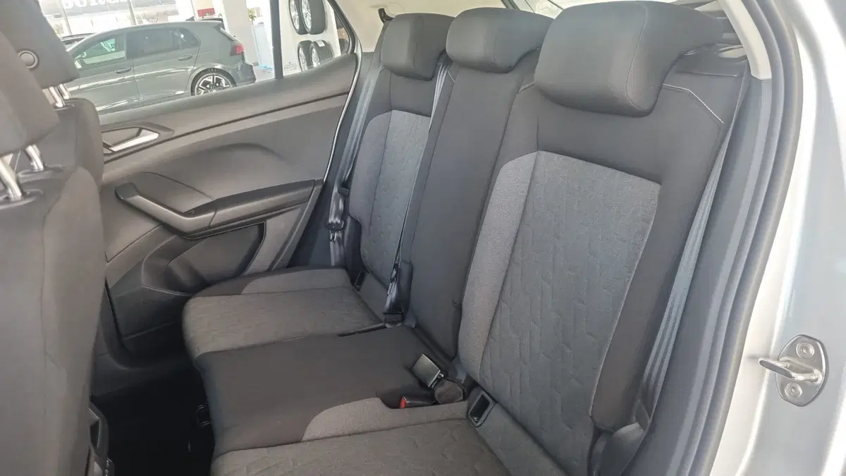 Volkswagen T-Cross usata a L'Aquila (17)