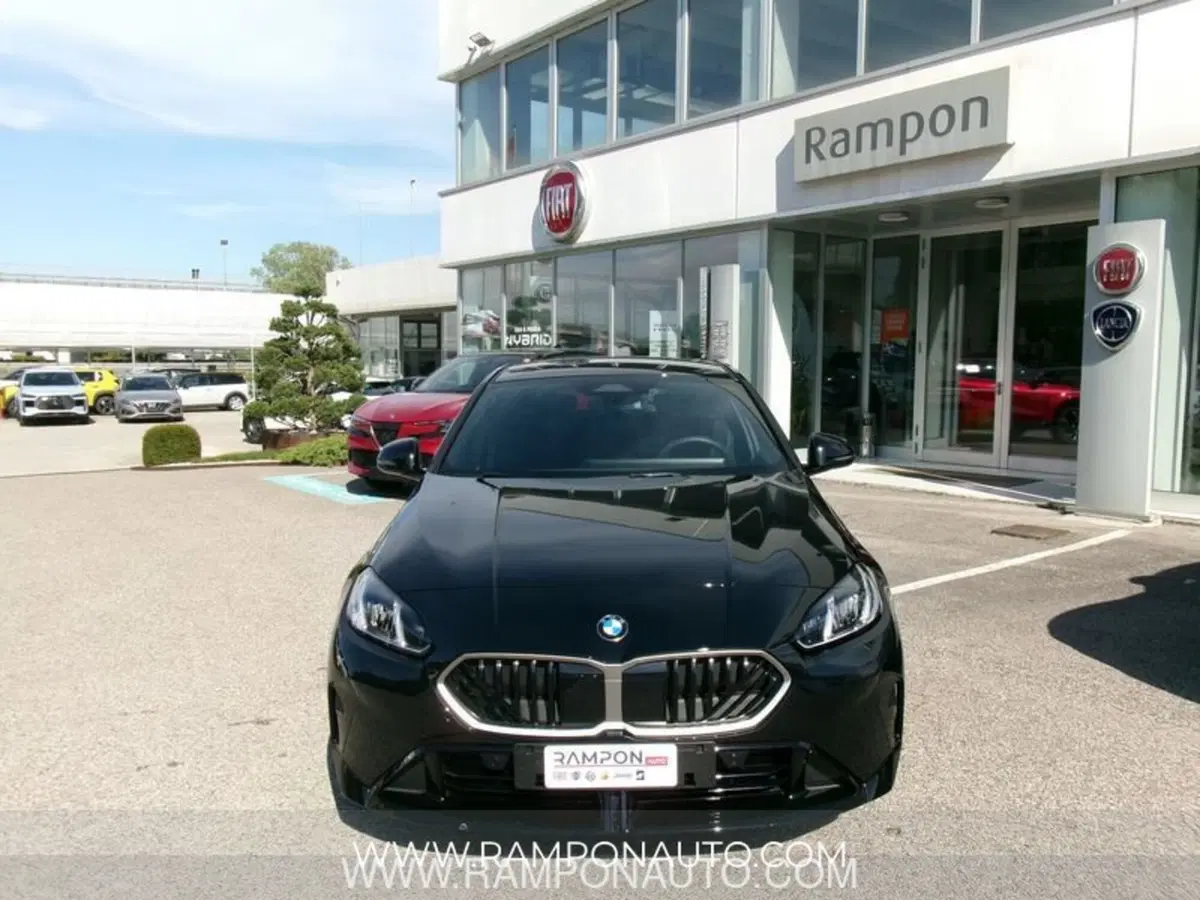 BMW Serie 1 5p. usata a Venezia (7)