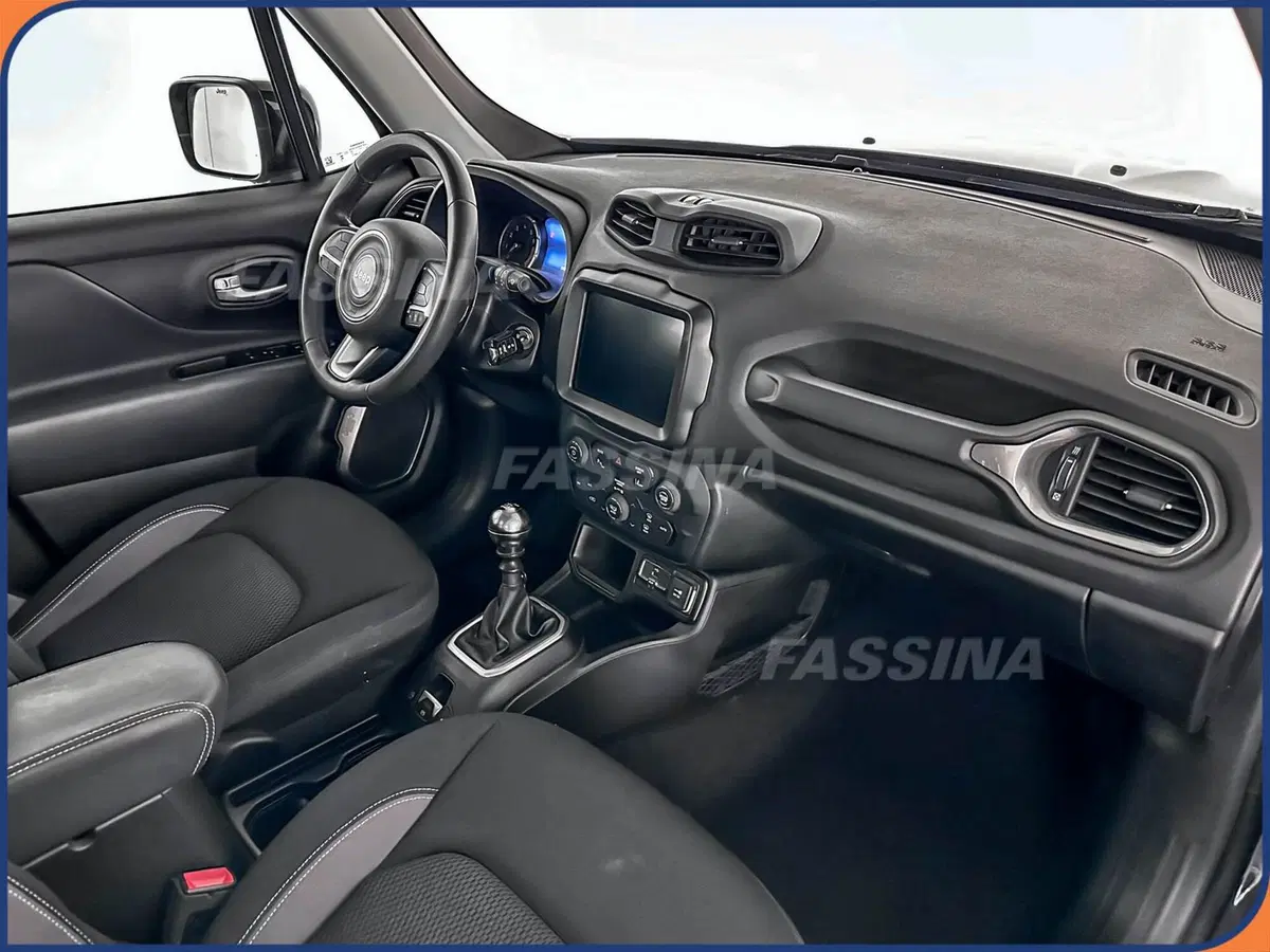 Jeep Renegade usata a Milano (12)