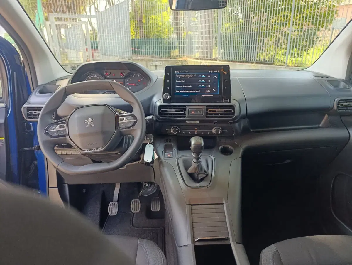 Peugeot Rifter usata a Massa-Carrara (5)