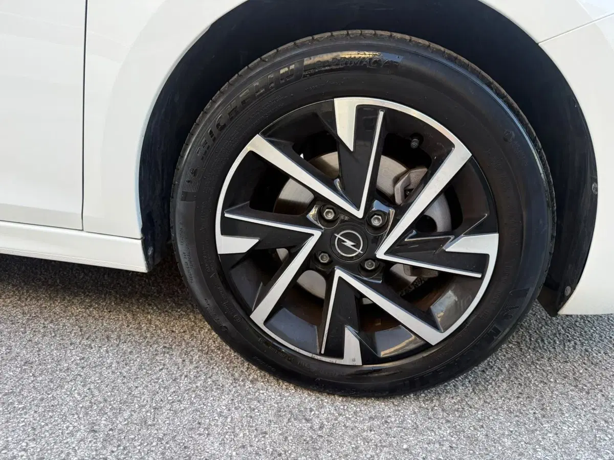 Opel Corsa usata a Massa-Carrara (12)