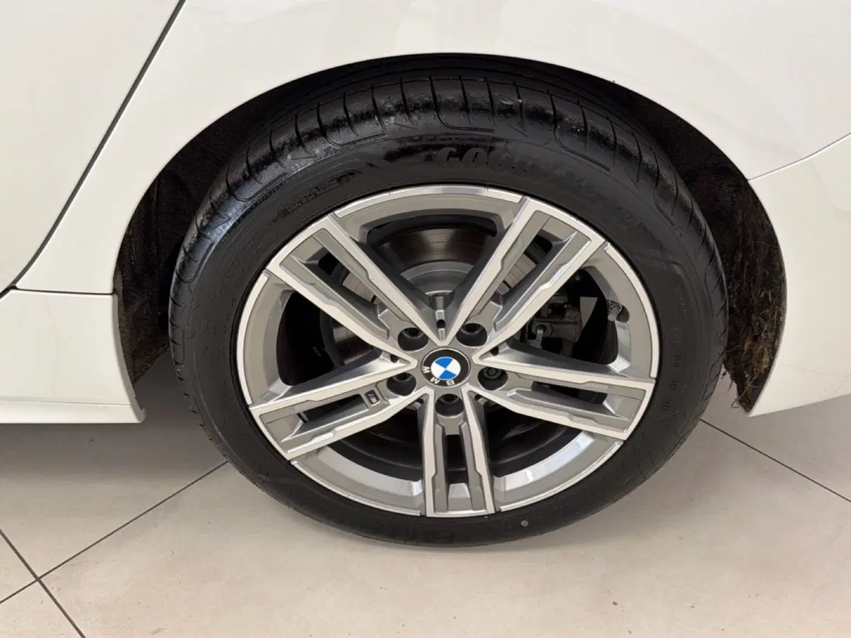 BMW Serie 1 usata a Palermo (7)