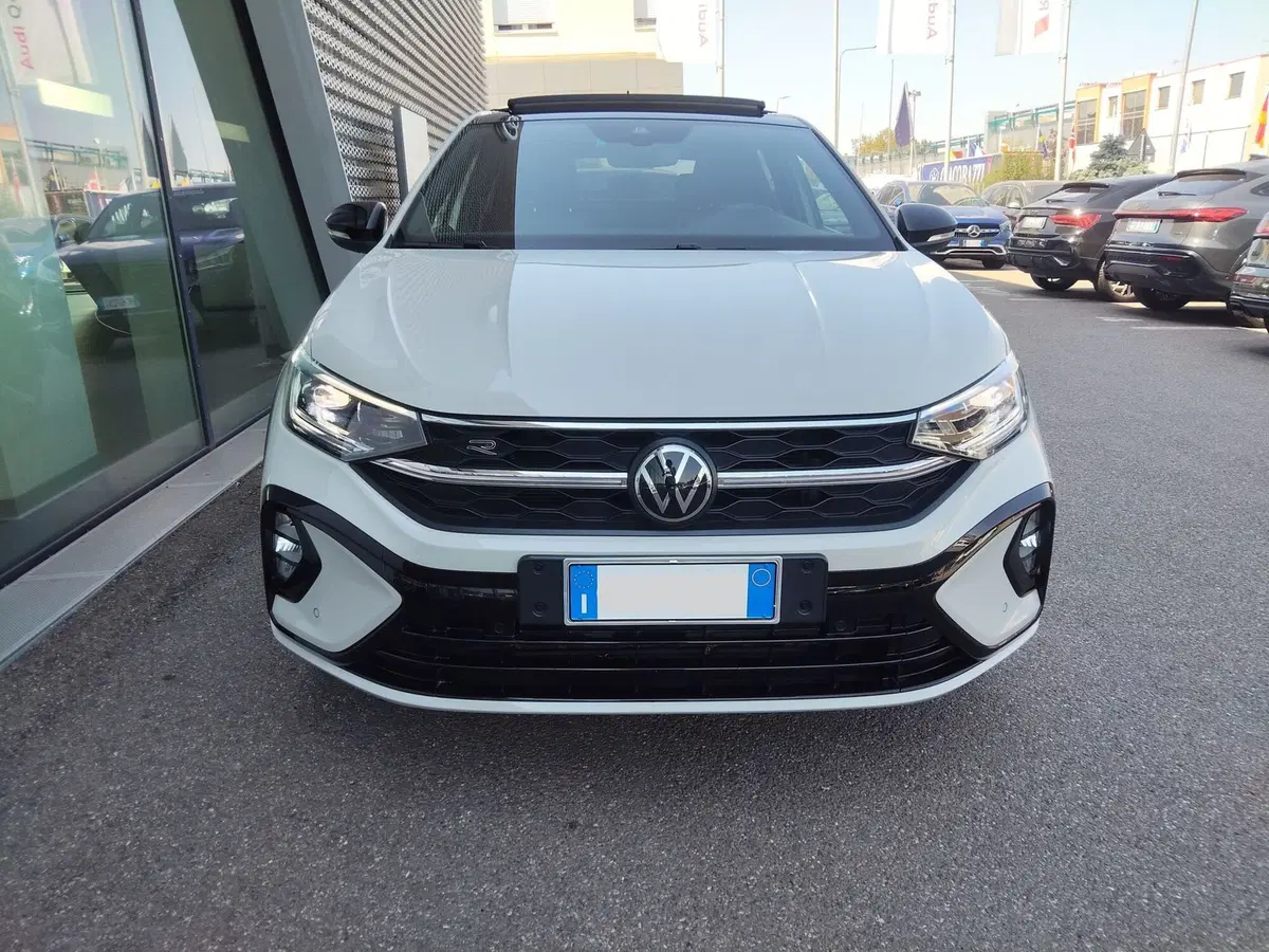 Volkswagen Taigo usata a Modena (2)
