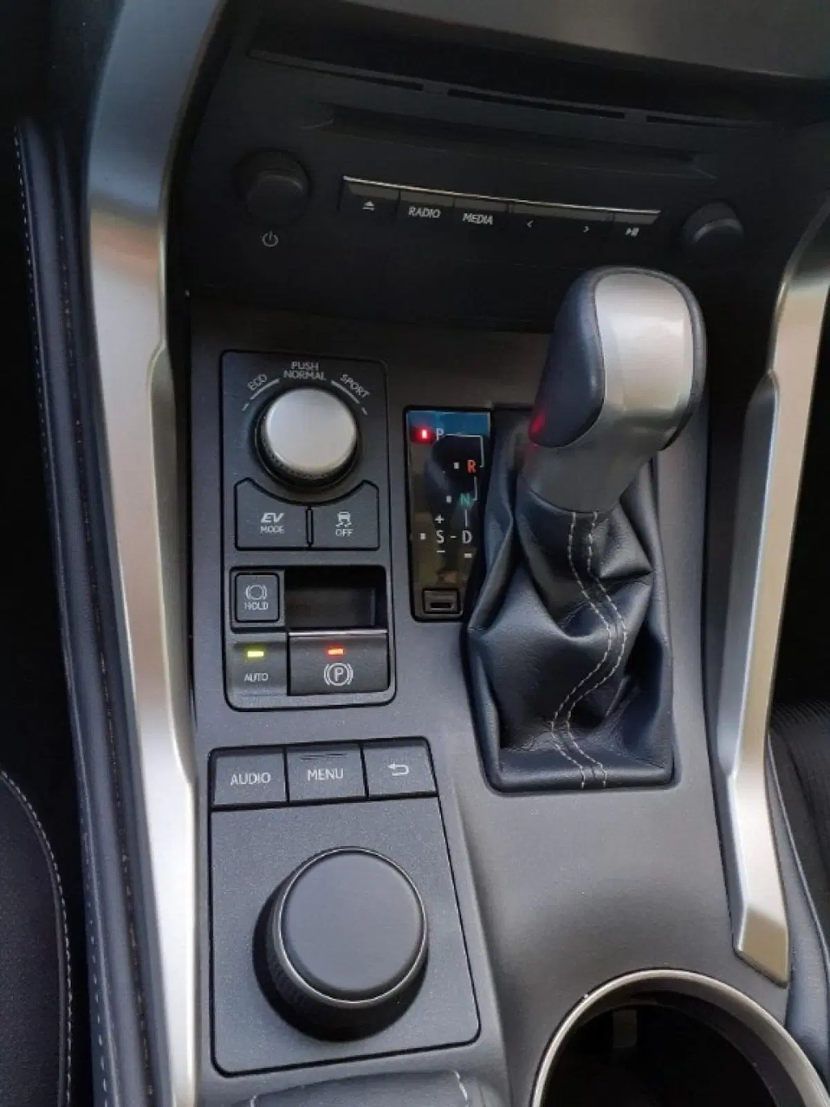 Lexus NX usata a Modena (12)