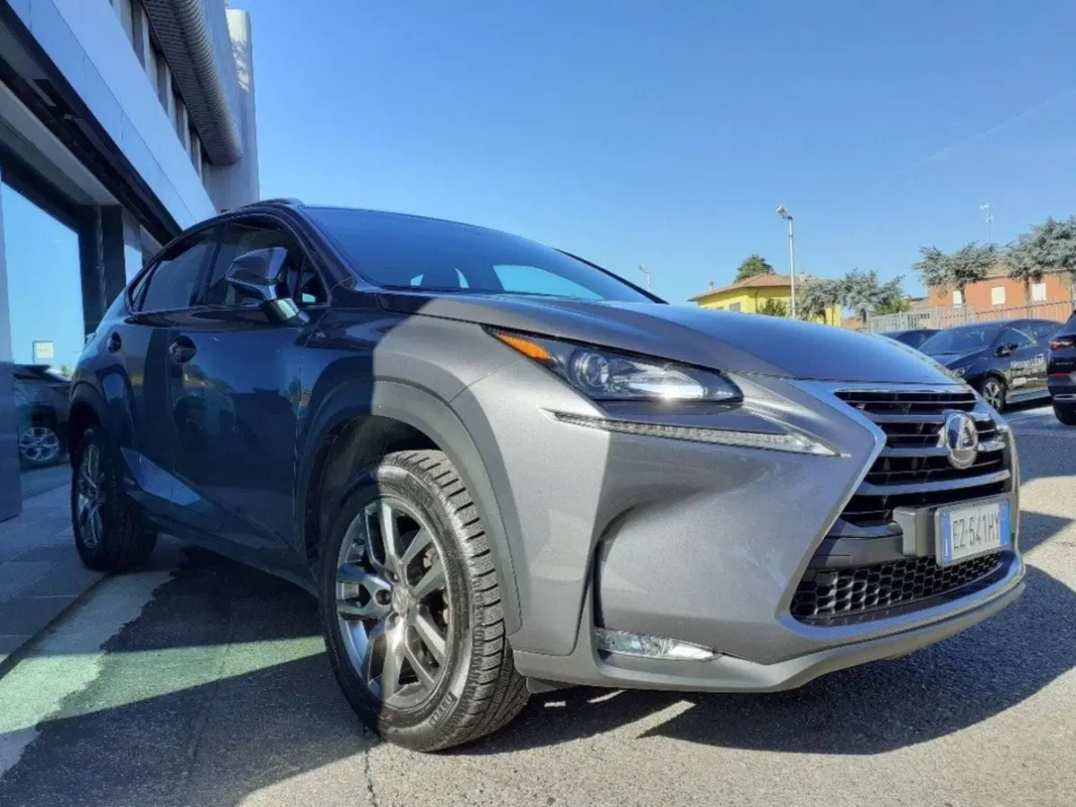 Lexus NX usata a Modena (3)