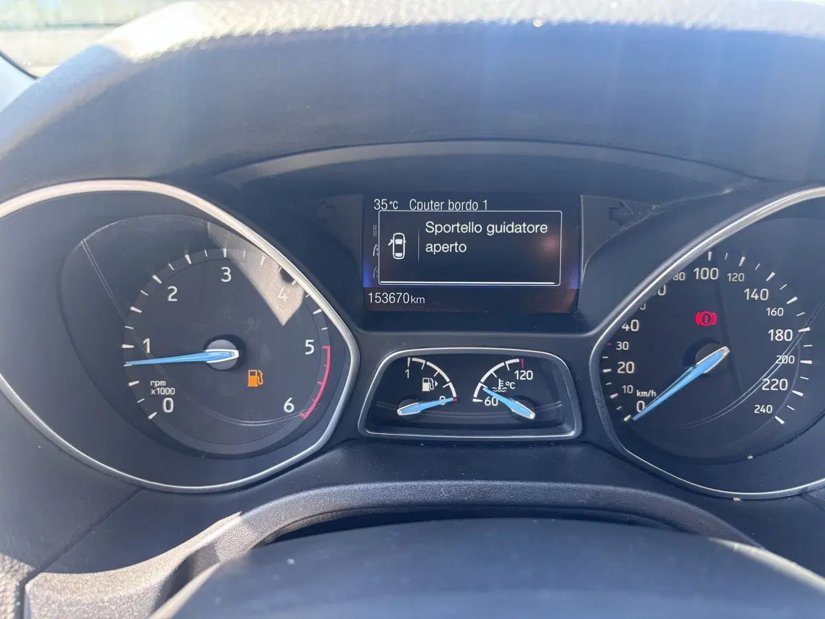 Ford Focus usata a Ancona (14)