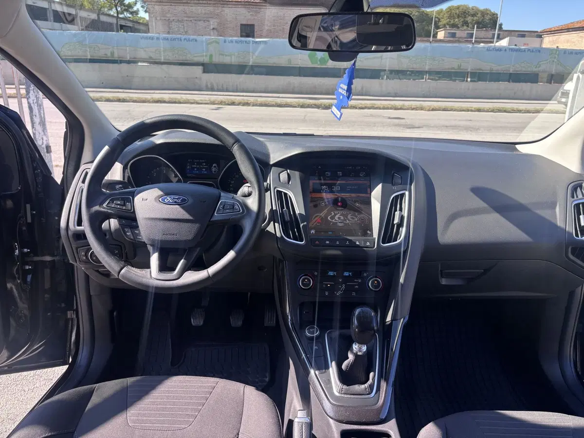 Ford Focus usata a Ancona (15)