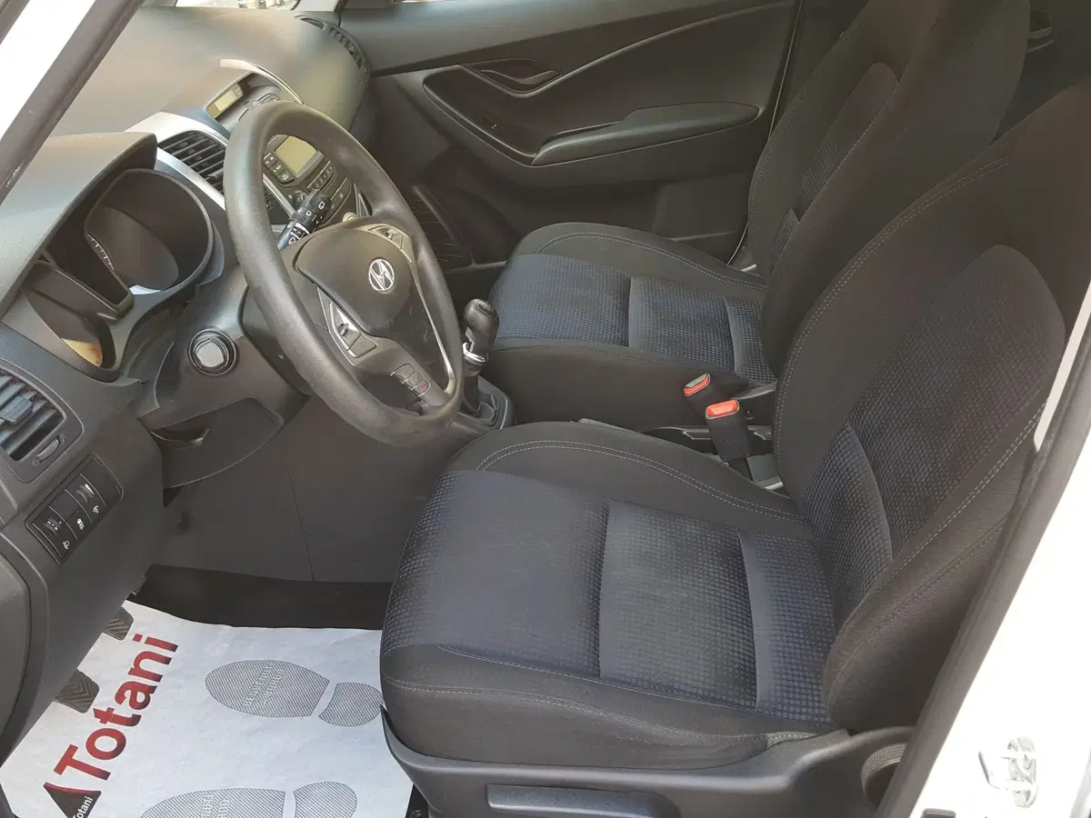 Hyundai ix20 usata a L'Aquila (14)