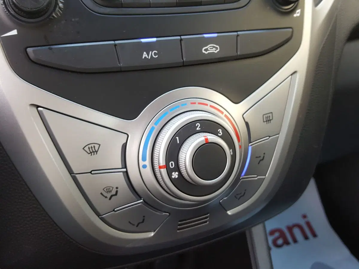 Hyundai ix20 usata a L'Aquila (8)