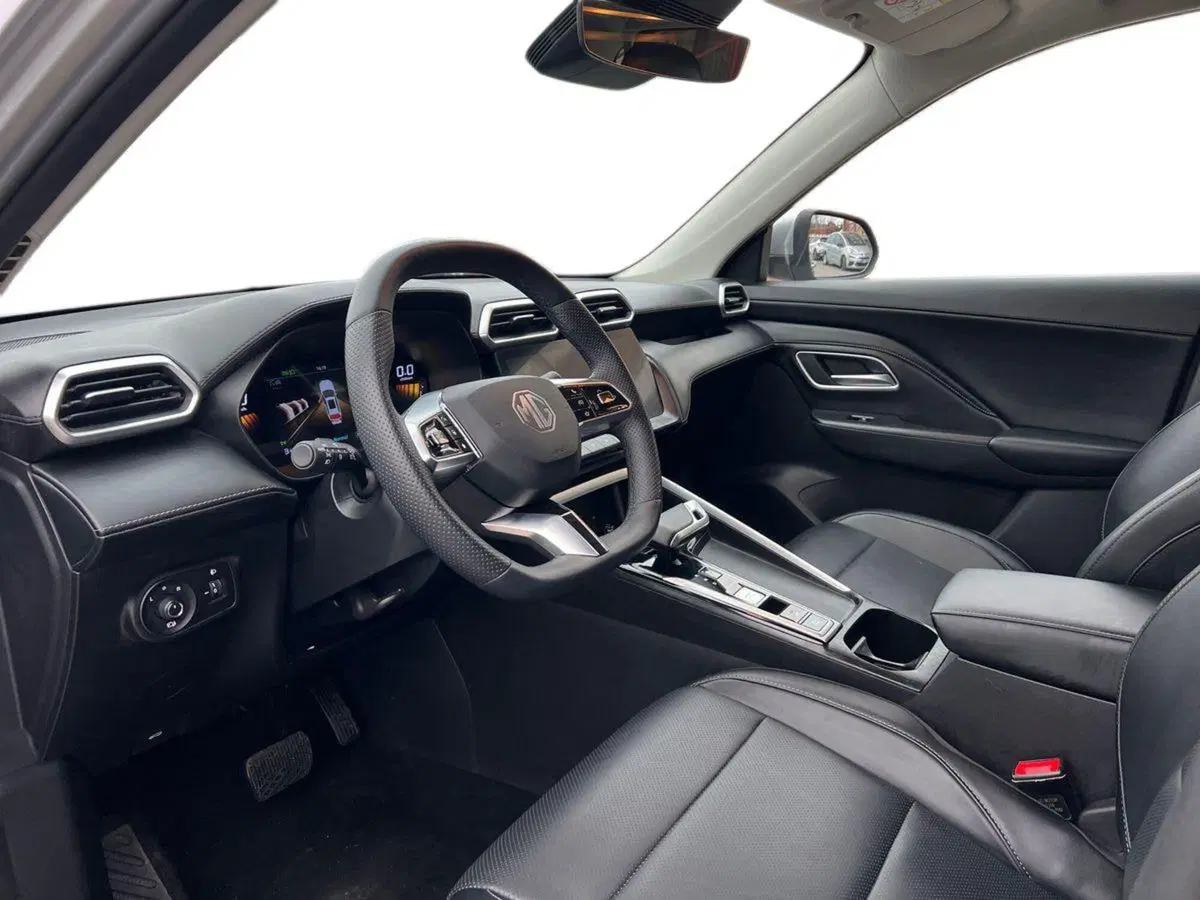 Mg ZS EV usata a Roma (9)