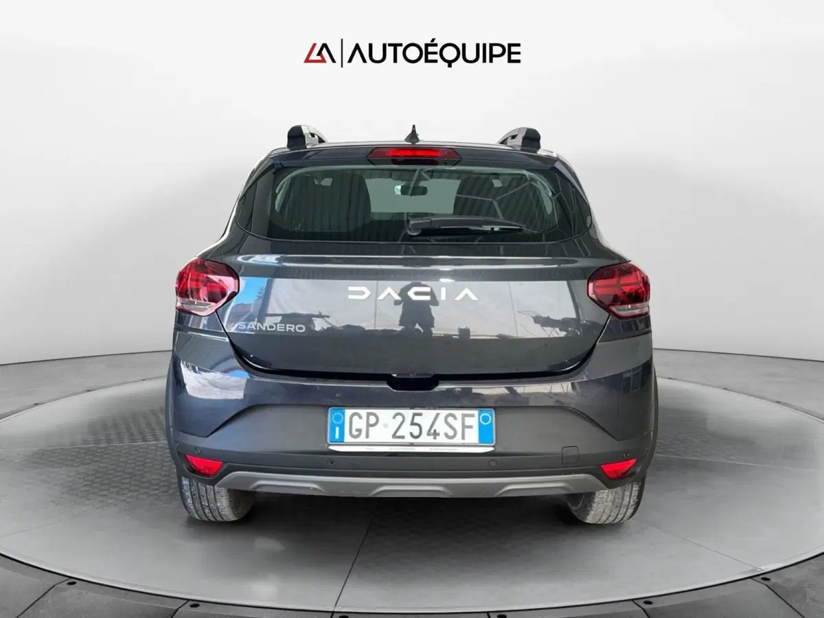 Dacia Sandero usata a Roma (4)