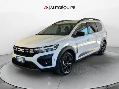 Dacia Jogger 1.6 hybrid Extreme UP 140cv 7p.ti del 2023 usata a Roma