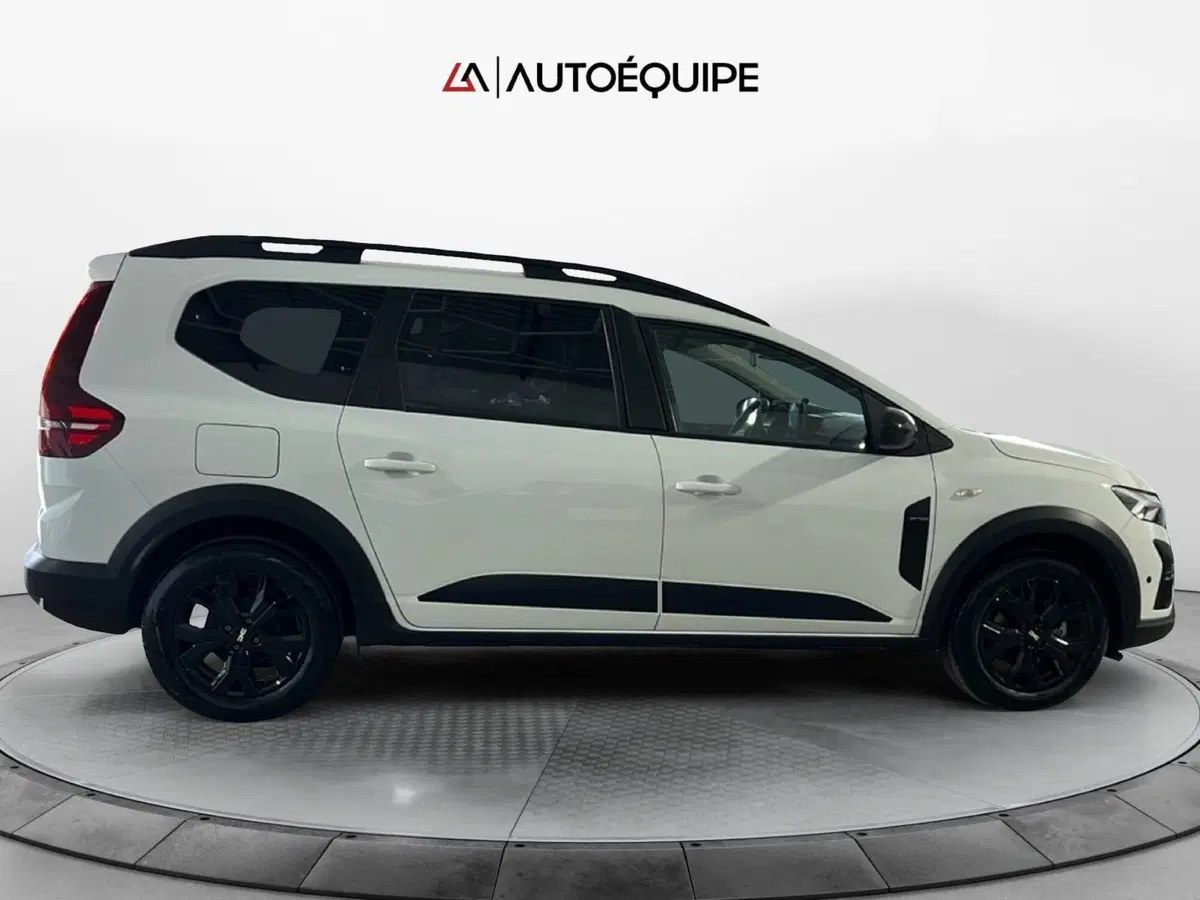 Dacia Jogger usata a Roma (6)