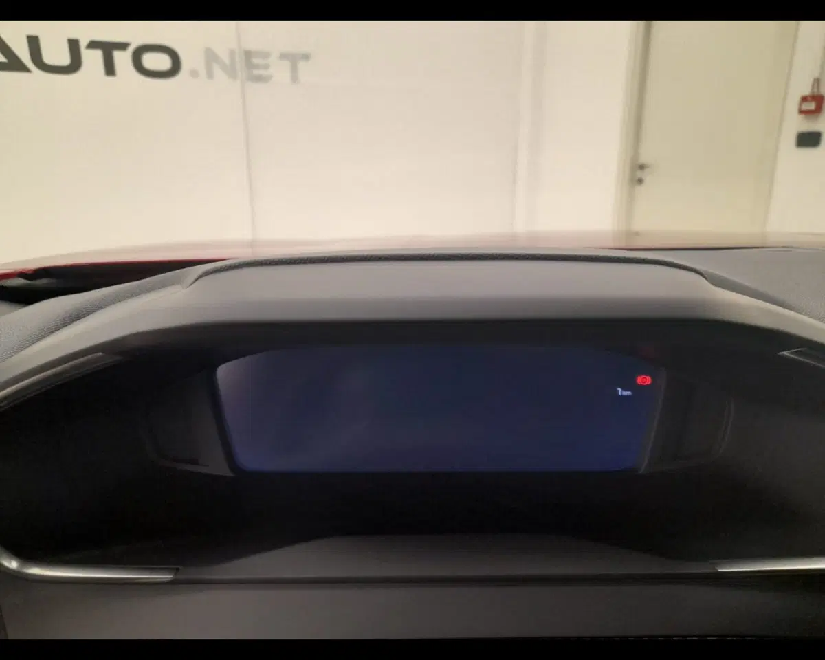 Peugeot 2008 nuova a Alessandria (11)
