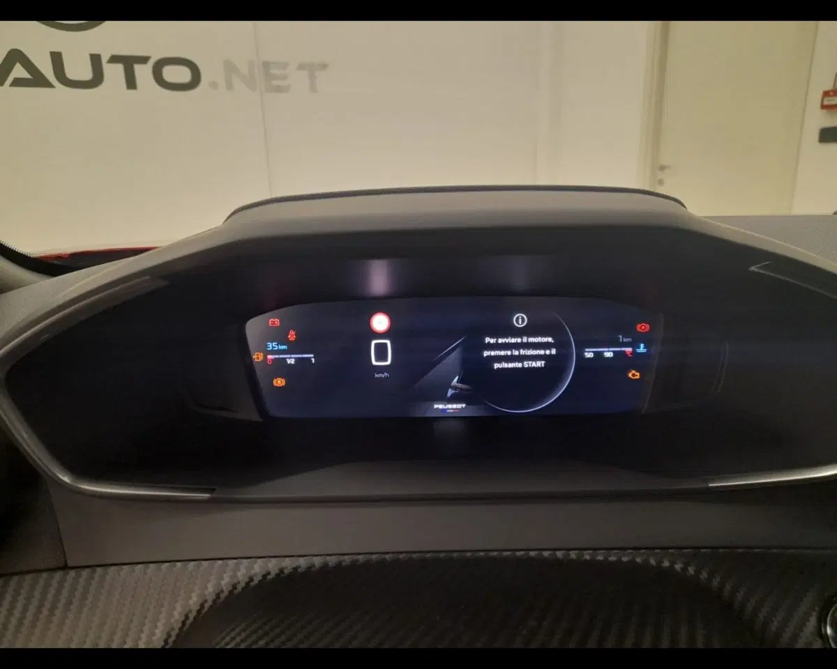 Peugeot 2008 nuova a Alessandria (12)